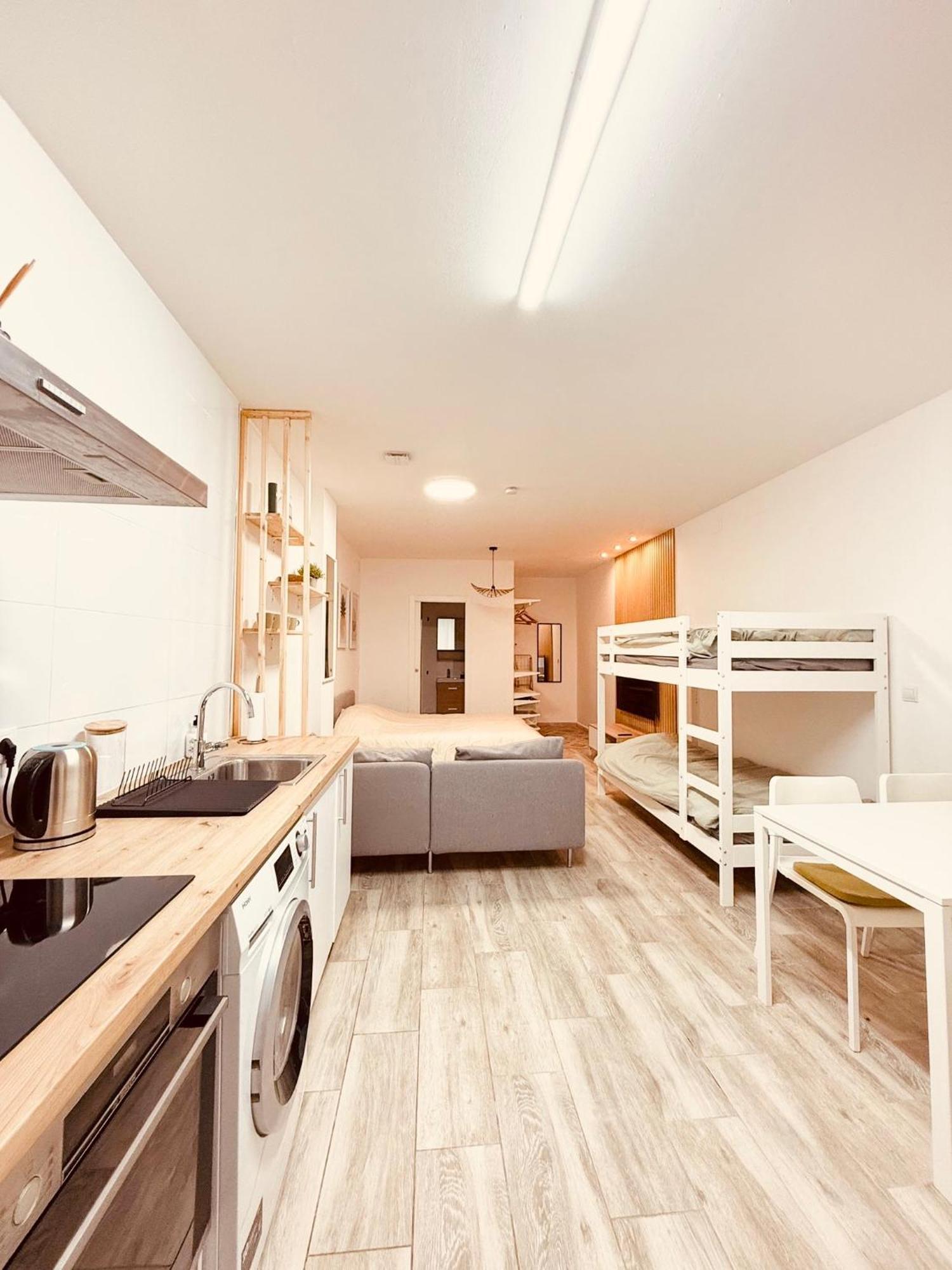 El Apartamentito De Zamarrilla Parking Gratis Incluido Málaga Exterior foto